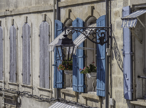 Obraz na płótnie French windows in Provence, South of France w salonie