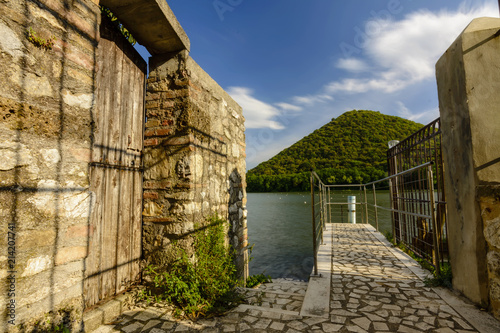 Photos Lake of Piediluco - Old Town in Italy