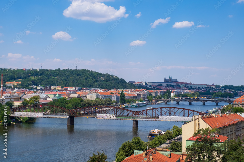 Blick auf Prag und die Moldau