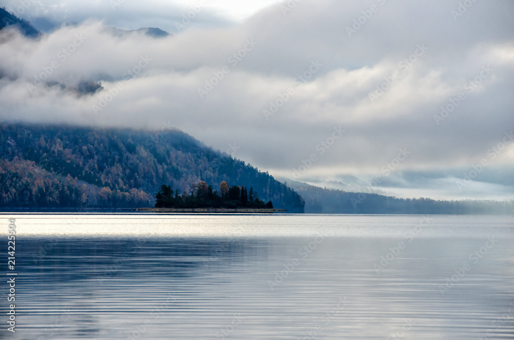 Mountain lake, Russia, Siberia, Buryatiya, Froliha.