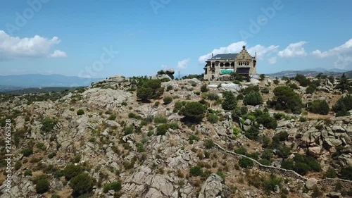 AÉREA.ESPECTACULAR PANORÁMICA DE LA SIERRA.NATURALEZA,ROCAS DE GRANITO photo