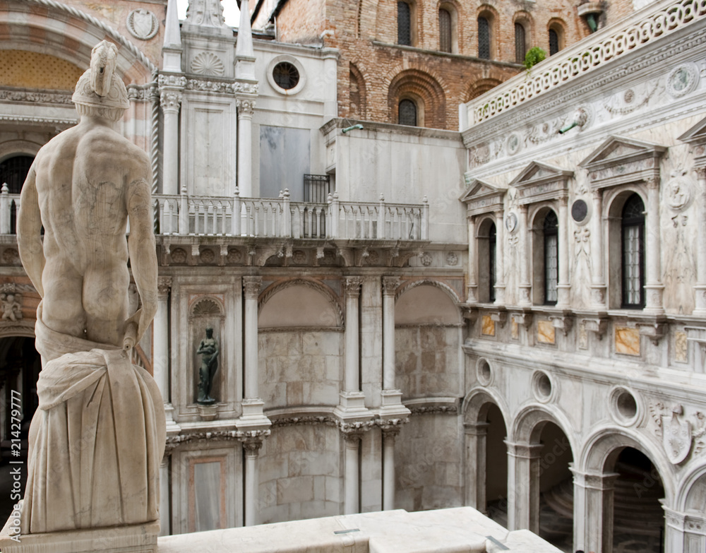 Obraz premium Innenhof im Dogenpalast, Venedig, Venezia