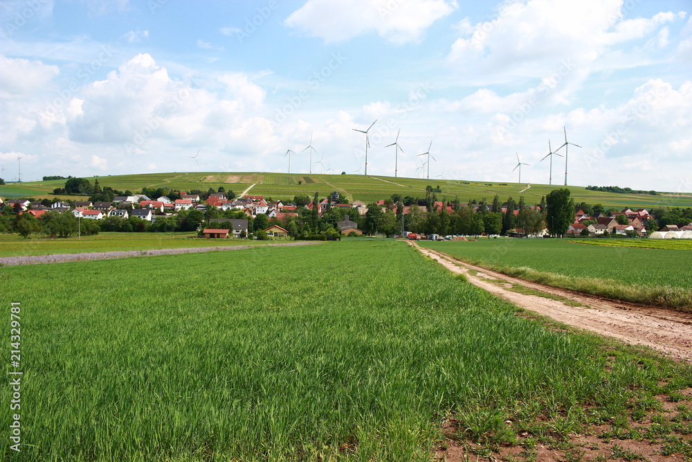 Windpark in der Landschaft