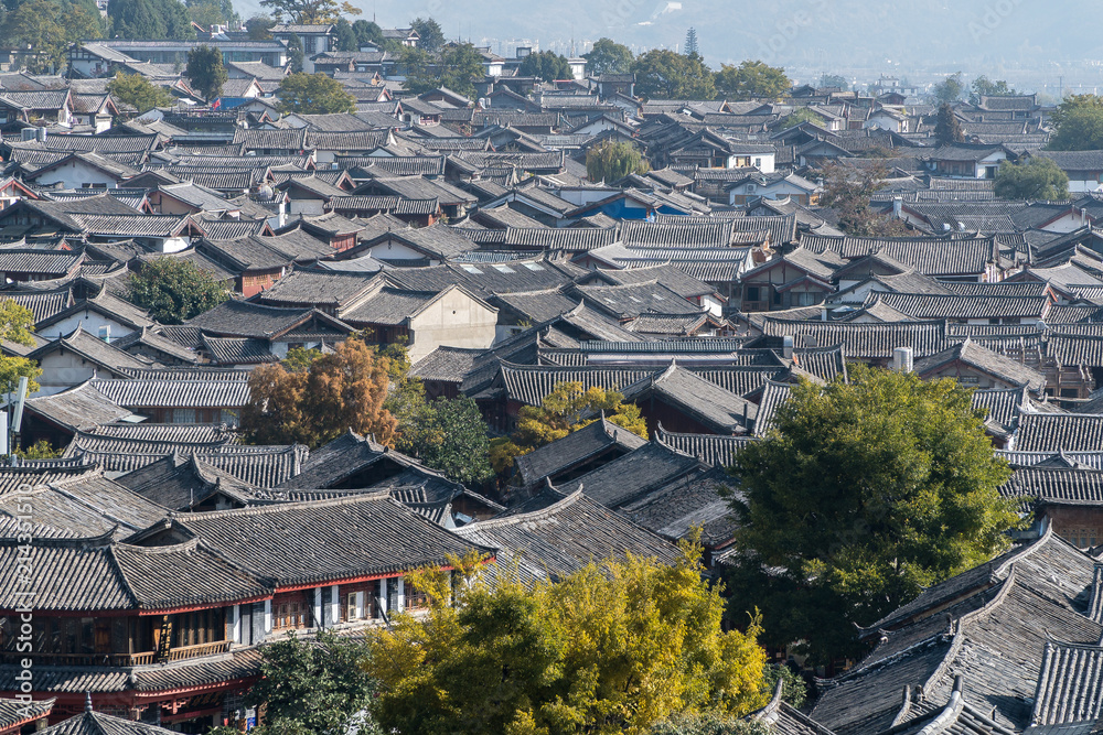 Scenic street in the Old Town of Lijiang, Yunnan province, China ...