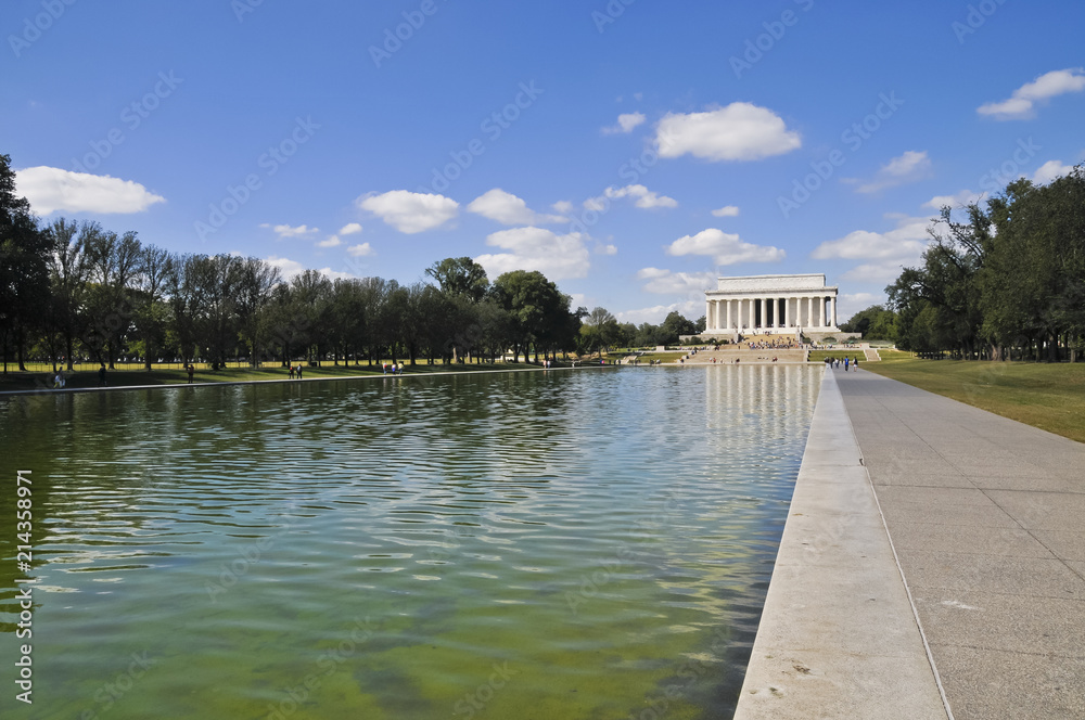Lincoln Memorial, Reflecting Pool, Washington DC, USA