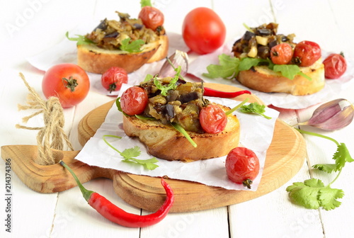 Pate eggplant with dried tomatoes and toast, aubergines caviar