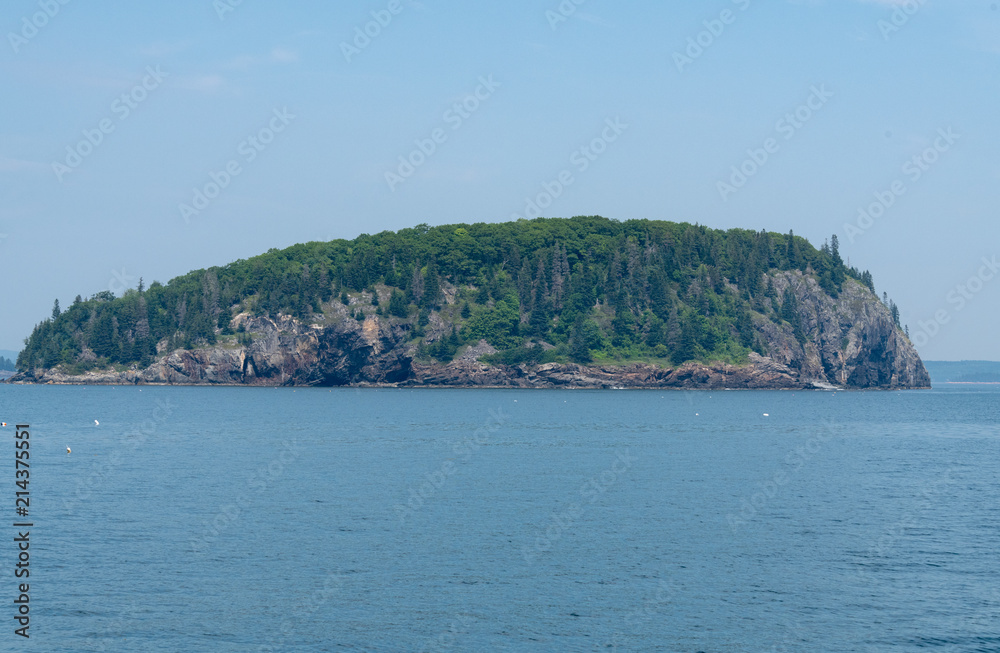Island in the ocean Island in the ocean