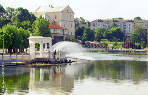 Obraz na płótnie Summer day at city waterfront in Ternopil, Ukraine w salonie