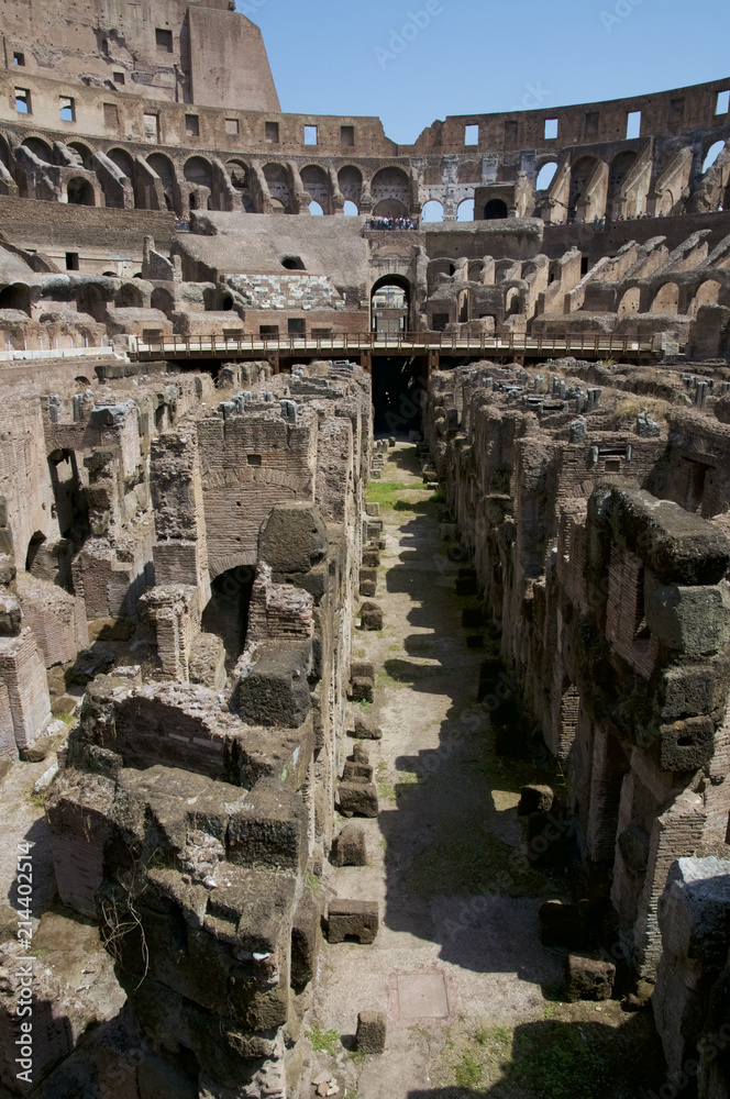 WALKING IN ROME