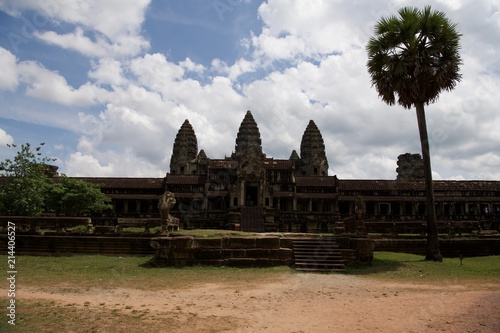 アンコールワット　朝日　日の出　サンライズ　夜明け　カンボジア