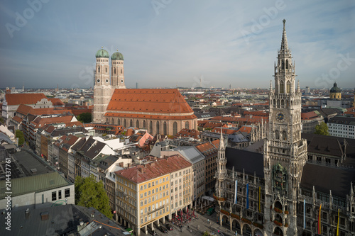 Blick auf die Frauenkirche und die Stadt München 