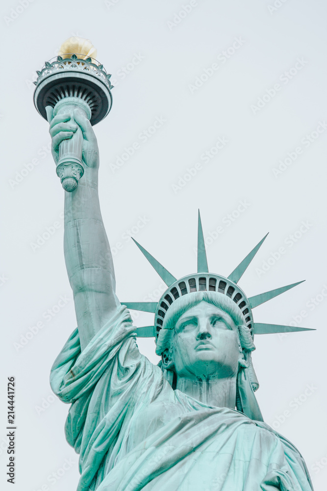 Fototapeta premium Freiheitsstatue Mitte Groß