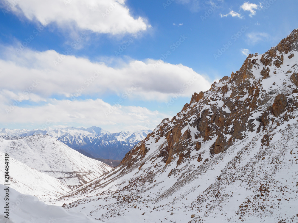 Fototapeta premium Mountain and high road path in Leh