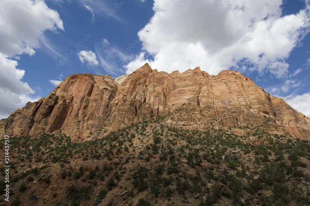 Awe-inspiring rock formations in Bryce Canyon National Park