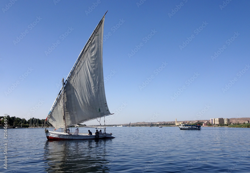 Obraz premium Feluke am Nil - felucca on the Nile