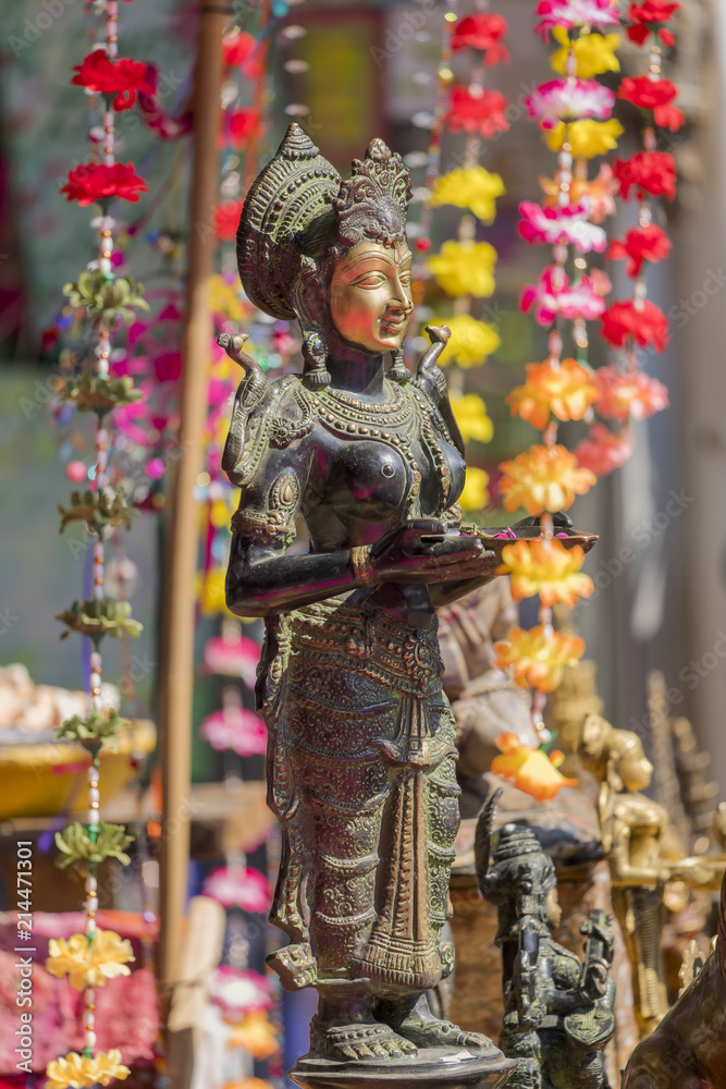 Indien indische Göttin mit Schale