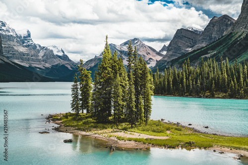 Beautiful Spirit Island in Maligne Lake  Jasper National Park  Alberta  Canada