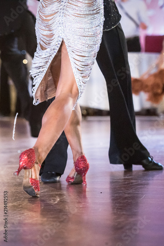 Slika na platnu feet pair dancers latino dancing competition