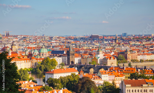 Obraz na płótnie Overview of old Prague with Charles bridge w salonie