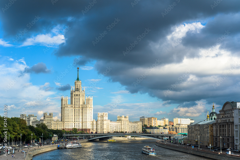 Skyscraper on Kotelnicheskaya embankment