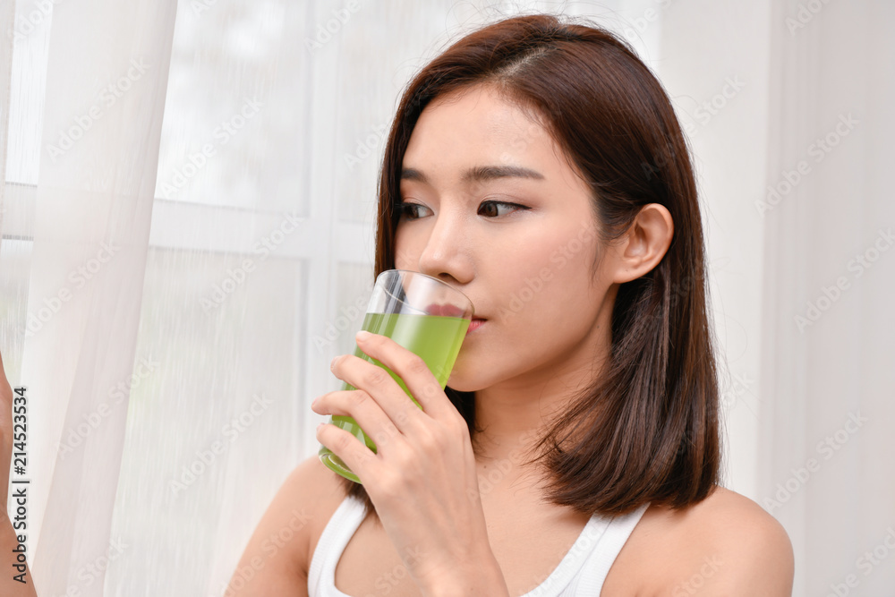 The concept of nutritional food. Beautiful girl takes care of her health by eating vegetables. Young athletes choose a good diet. The concept of nutritional food. Beautiful girl takes care of her health by eating vegetables. Young athletes choose a good diet.