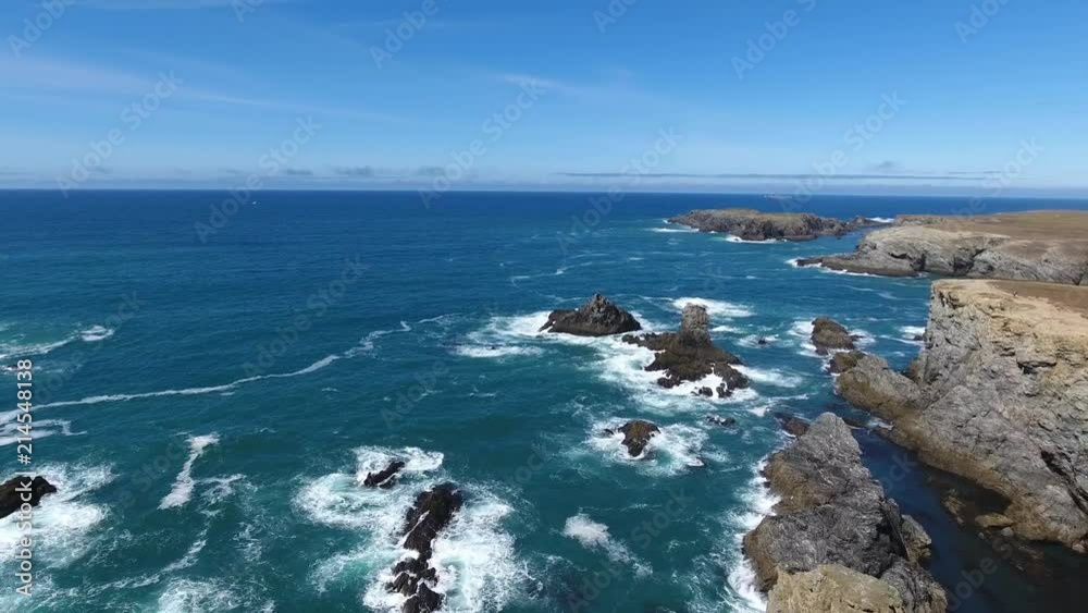 Les Aiguilles de Port Coton, vue par drone