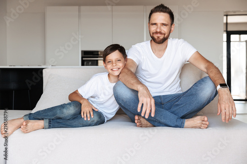 Portrait of a happy young father and his son © Drobot Dean