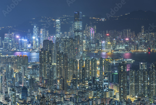 Fototapeta Naklejka Na Ścianę i Meble -  Skyline of Hong Kong city at dusk