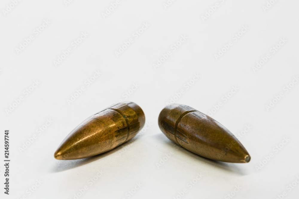 fired 7.62 mm bullets from the side fired 7.62 mm bullets from the side