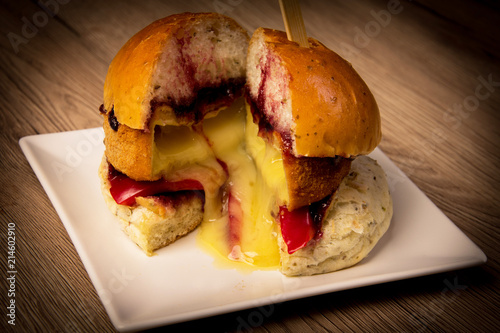 Camambert burger