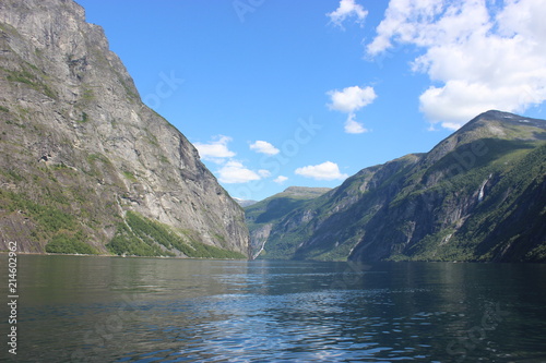Fototapeta Naklejka Na Ścianę i Meble -  Beautiful view of Geirangerfjord surrounded by mountains. Near Geiranger, Norway.