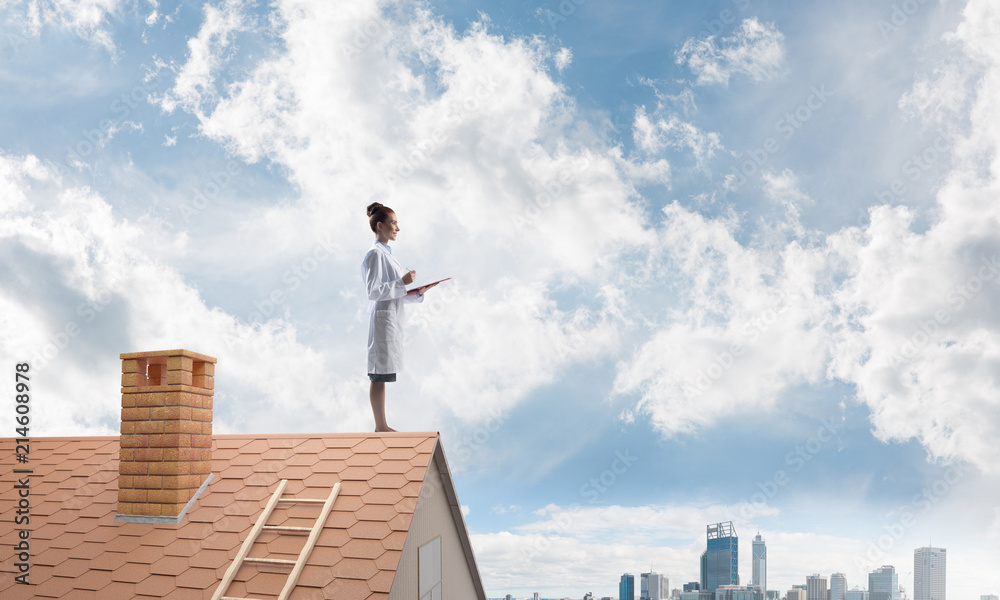 Woman doctor is ready to help the whole city Woman doctor is ready to help the whole city