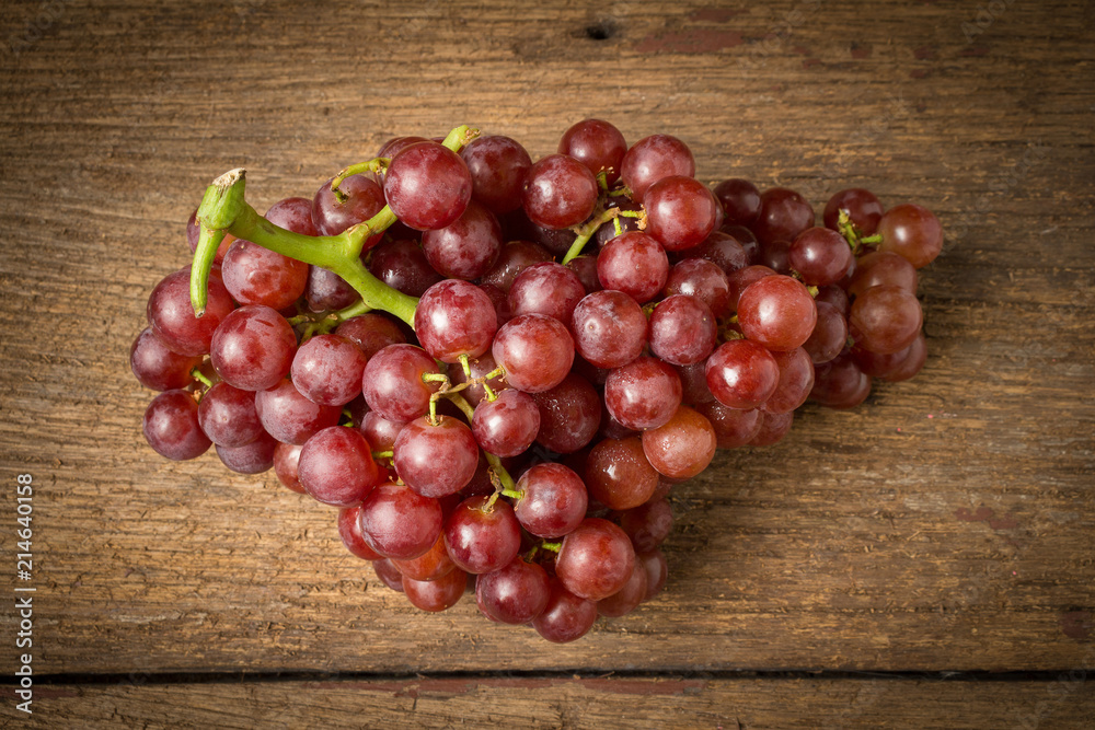 grapes seedless red on old wood grapes seedless red on old wood