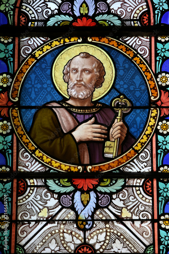 Saint-Pierre. Vitrail. Eglise Saint-Michel de Chamonix. Saint Pierre. Stained glass. Church Saint-Michel of Chamonix.
