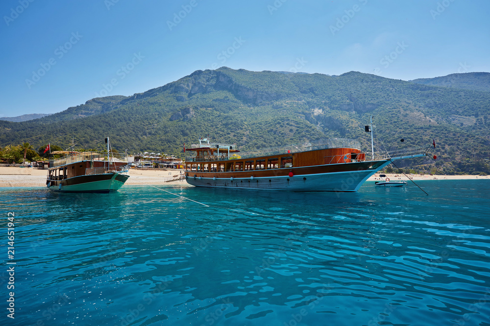 Oludeniz , Situated on Turkey of south-west coast, with it's pristine white beaches and amazingly blue waters, is one of the finest beaches in the world.