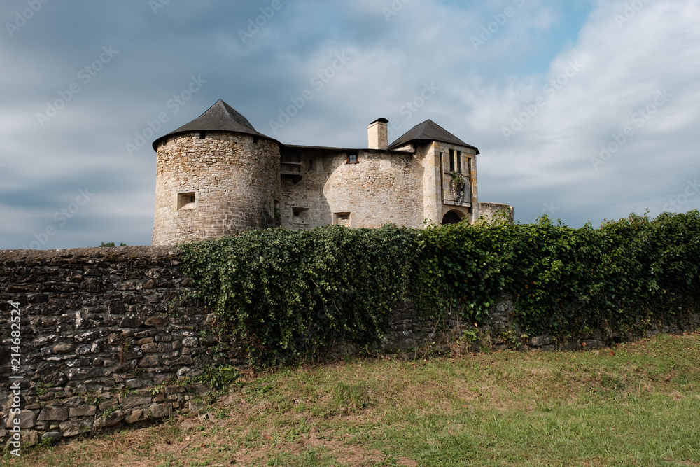 Burg in Mauléon-Licharre, Nouvelle-Aquitaine, Frankreich