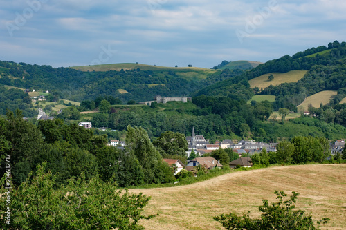 Blick auf eine Burg in Mauléon-Licharre, Frankreich