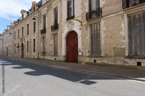 Fototapeta Naklejka Na Ścianę i Meble -  In den Gassen von Richelieu, Centre-Val de Loire, Frankreich