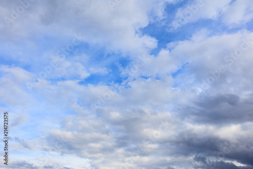 Fototapeta Naklejka Na Ścianę i Meble -  Clouds on a blue sky as a background