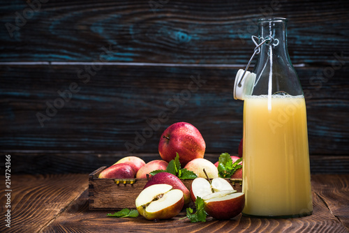 Cloudy pressed apple juice