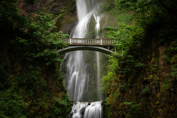 Wandcirkels Watervallen Multnomah Falls in Oregon  © Noradoa