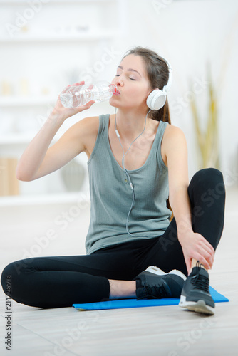 drinking enough water during exercise