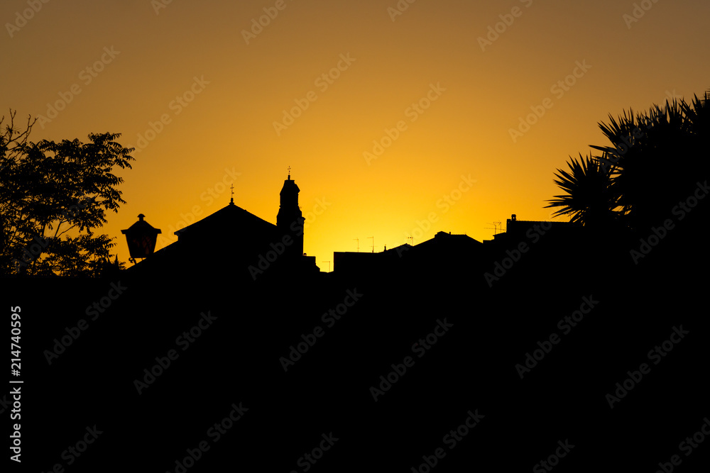 Obraz premium City skyline at sunset