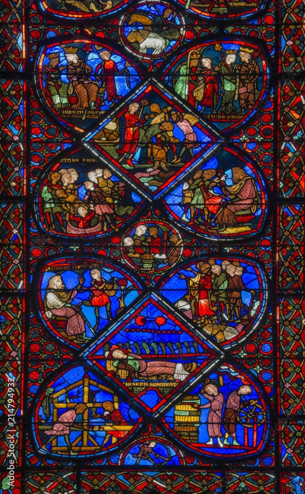 Vitraux de la cathédrale Saint-Étienne de Bourges, Cher, France