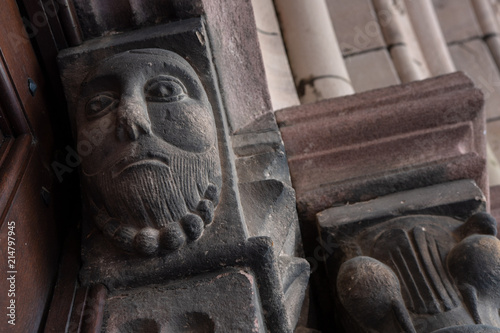 Face humaine barbue de l'église Saint-Léger de Guebwiller, Haut-Rhin, Alsace, France photo