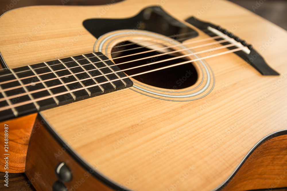 Fototapeta premium Braune Akustikgitarre