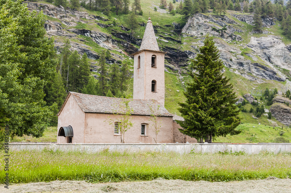 Sils, Segl, St. Lorenz, Kirche, Pfarrkirche, Oberengadin, Engadin, Wanderweg, Landwirtschaft, Via Engiadina, Alpen, Graubünden, Sommer, Schweiz