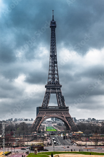 The famous Tour Eiffel at the end of winter