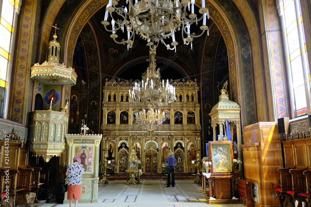 Rumunia, Transylwania - wnętrze cerkwi na Starym Mieście w Brasov - obrazy, fototapety, plakaty 