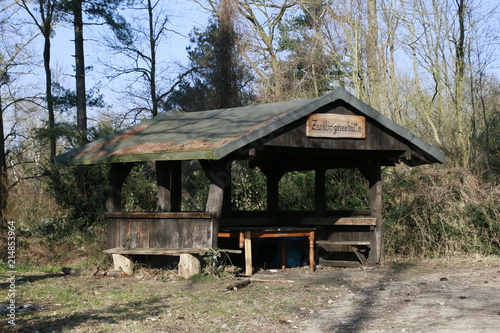Schutzhütte im Naturpark Kottenforst-Ville © etfoto